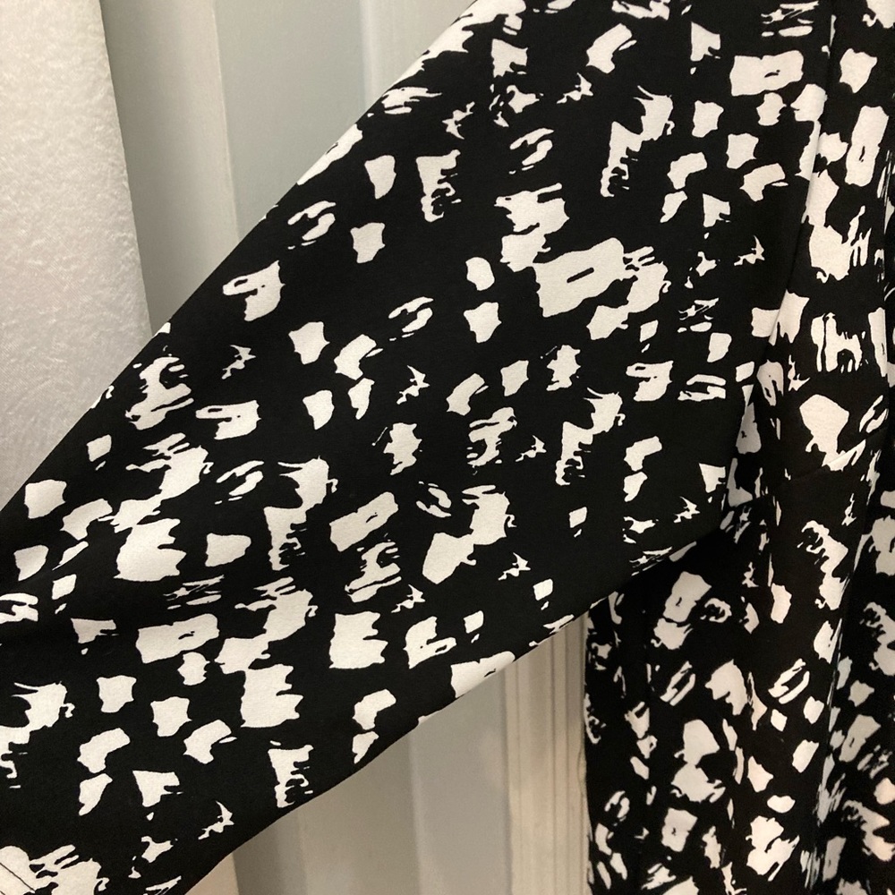 Plus size blouse - Picture 7 of 8